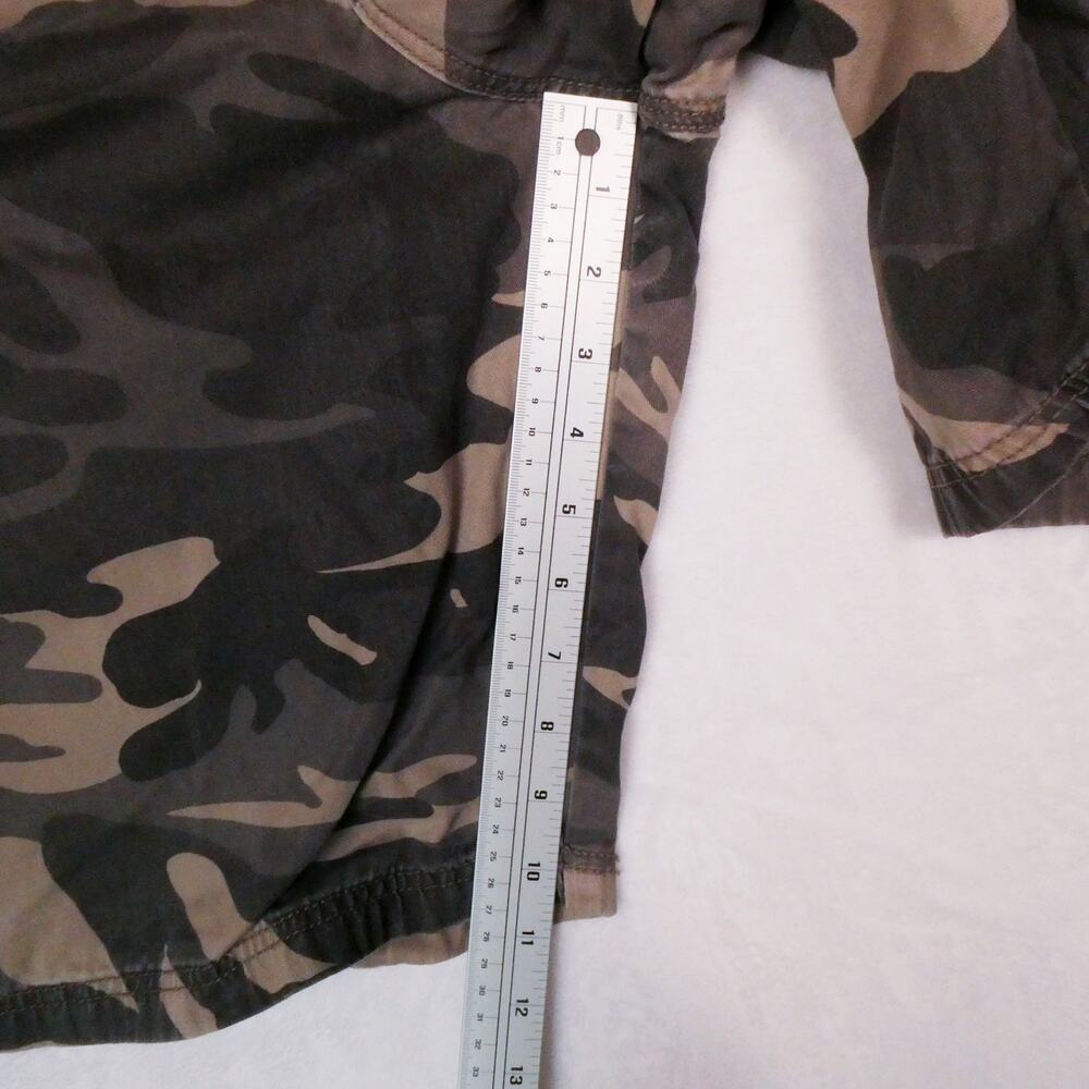 Lee Dungarees Brown Camo Print Cargo Shorts Size 40 Flat Front Punk Skater - Picture 8 of 8